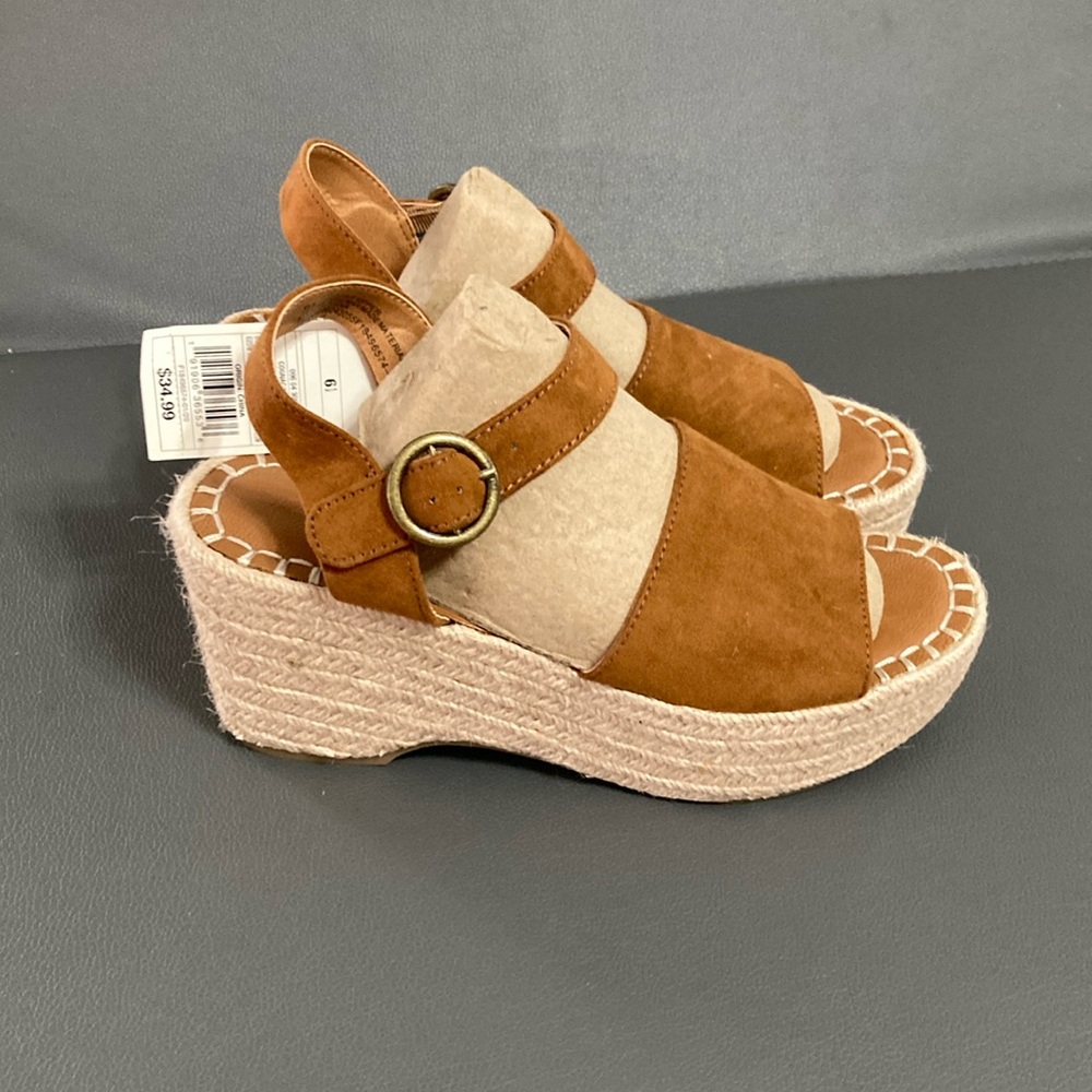 Universal Thread Brown and Cream Espadrille Shoes with Platform